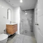 Nyaraló New Luxurious House With Rooftop Terrace And Pool *