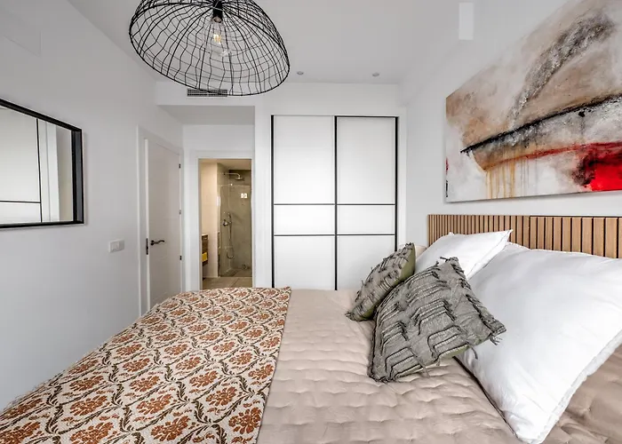 New Luxurious House With Rooftop Terrace And Pool *