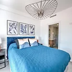 New Luxurious House With Rooftop Terrace And Pool Holiday home
